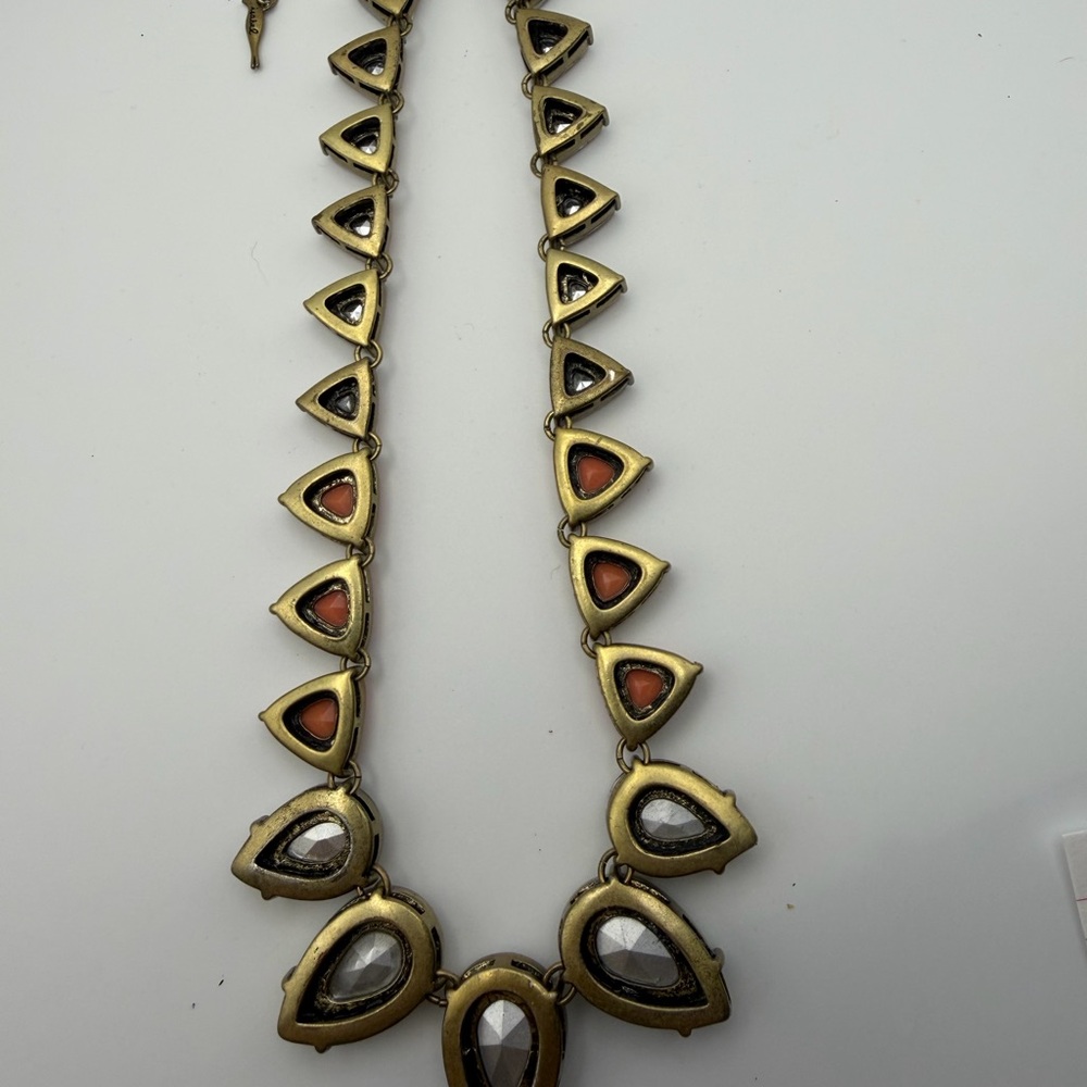 2/10 Chloe and Isabel Statement Necklace Coral and Champagne Summer Sedona - Picture 6 of 8